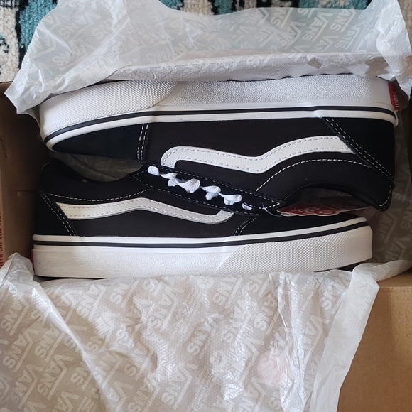 Vans Other - Girl Vans " off the wall "😀